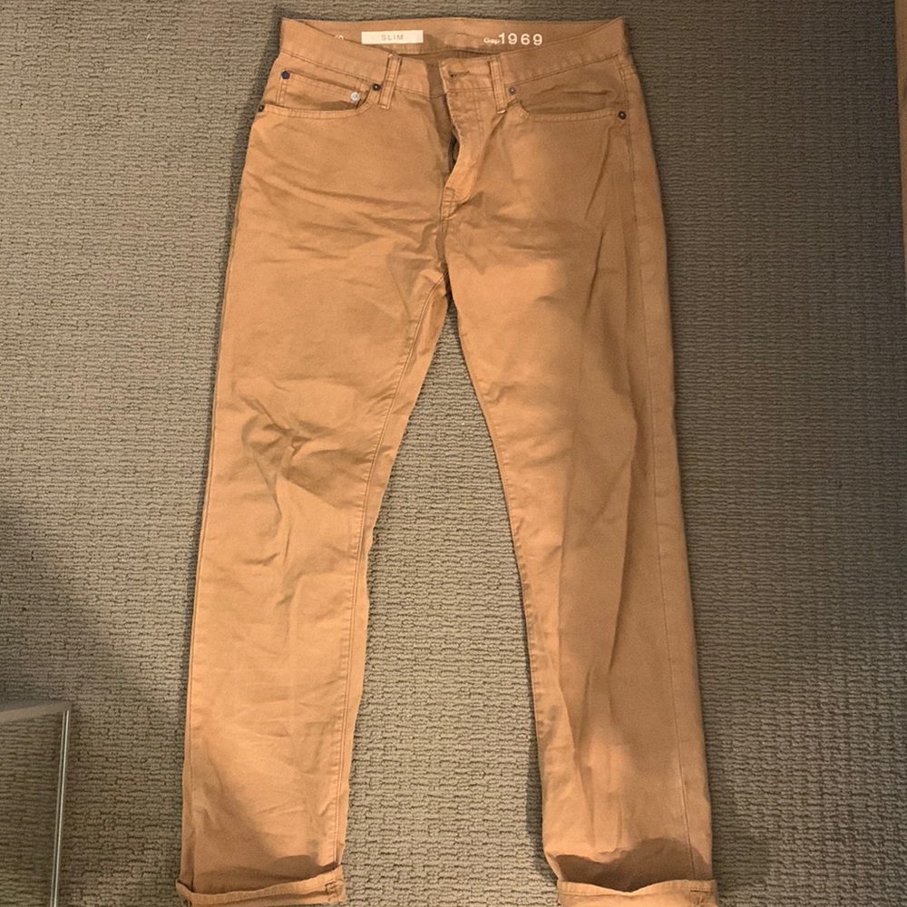 GAP 1969 khakis in Slim Fit